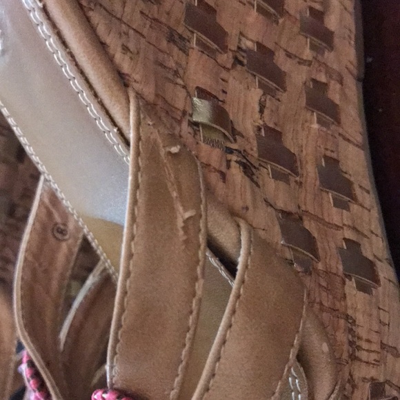 Shoes - Picture 9 of 10